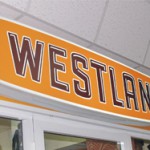 наружная реклама для магазина одежды "Westland"